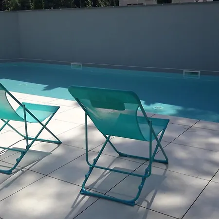 Appartement Complet 2 à 4 Personnes Au Coeur Des Golfs *
