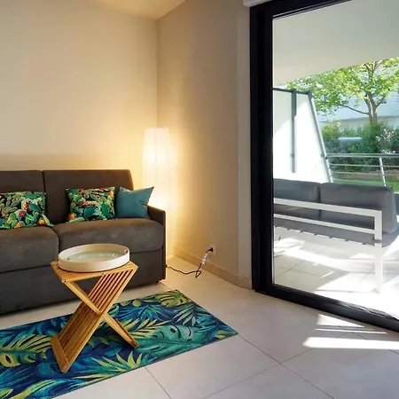 Complet 2 A 4 Personnes Au Coeur Des Golfs Saint-Raphaël