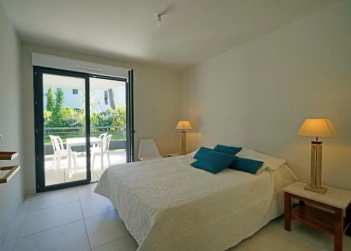 Complet 2 A 4 Personnes Au Coeur Des Golfs Apartment Saint-Raphaël