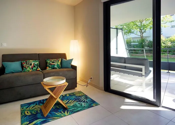 Complet 2 A 4 Personnes Au Coeur Des Golfs Saint-Raphaël